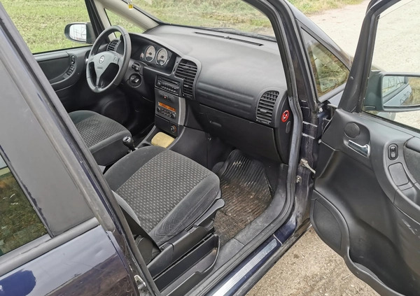 Opel Zafira cena 4500 przebieg: 212300, rok produkcji 2003 z Starogard Gdański małe 106